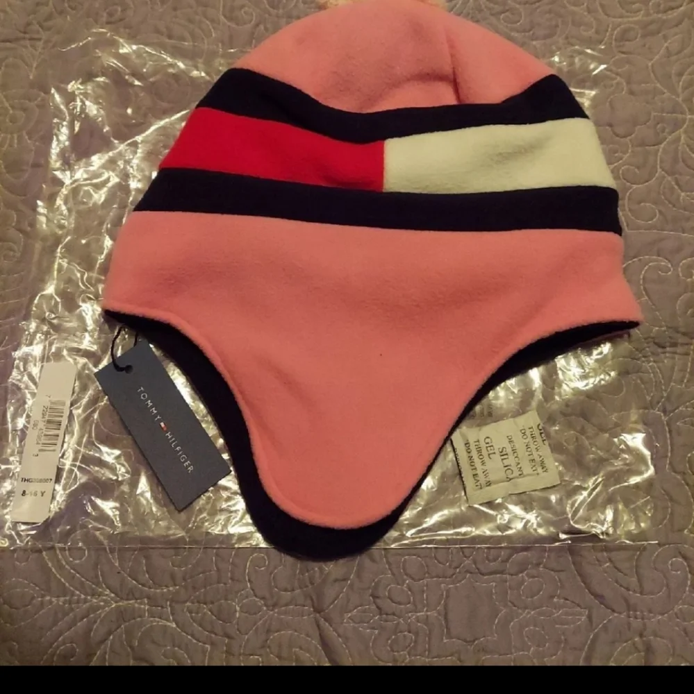 TOMMY HILFIGER Girls Fleece Flag Earflap Hat in Rose Shadow Girls 8-16 BNWT $60